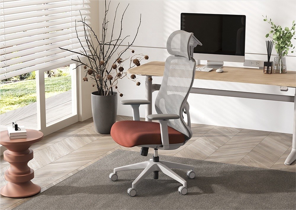 Ghế quay cao có thể điều chỉnh với hỗ trợ cánh tay 3D và đệm ghế thoải mái