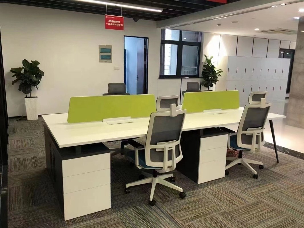 Office Desk Swivel Fabric White Manager Chair with Mesh Backrest 580*640*1150-1250mm